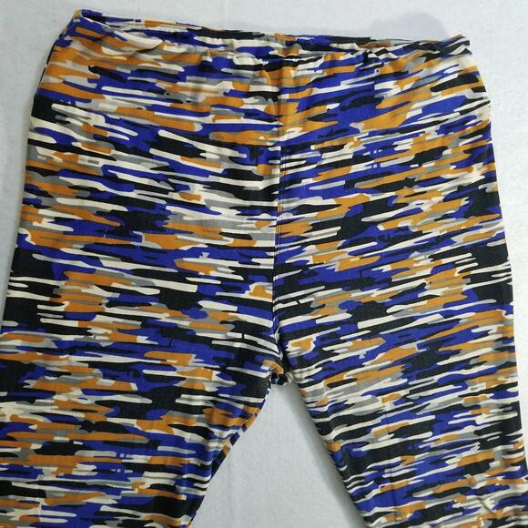 LuLaRoe Tall and Curvy One Size Camo Patterned Leggings - Picture 7 of 16